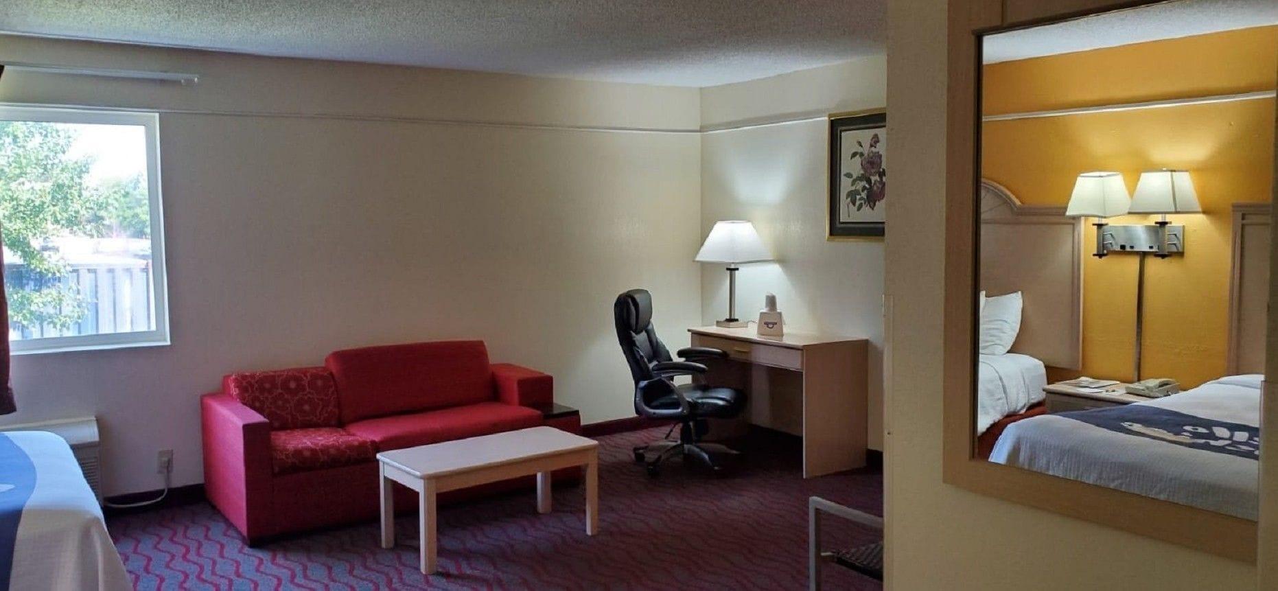 Days Inn By Wyndham Kansas City International Airport Zewnętrze zdjęcie