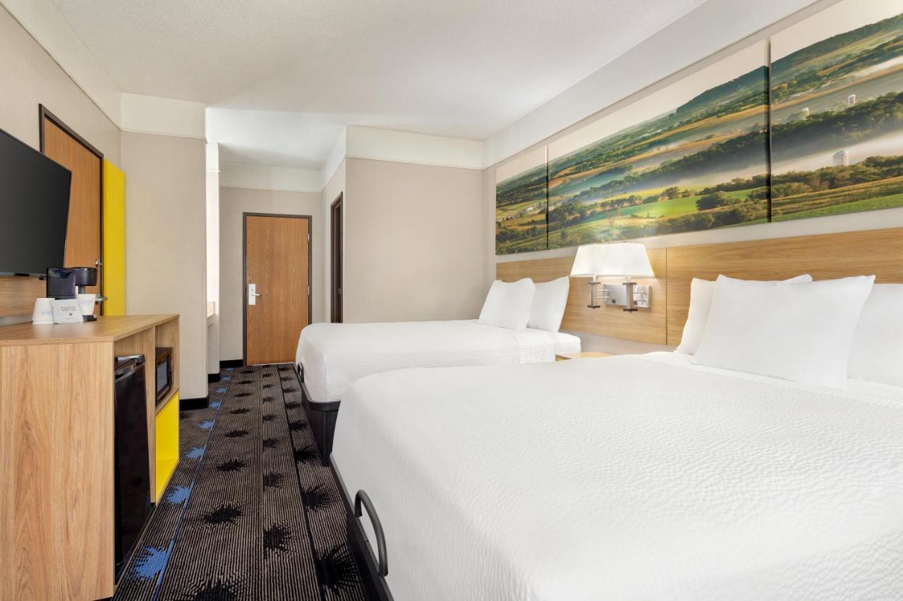 Days Inn By Wyndham Kansas City International Airport Zewnętrze zdjęcie