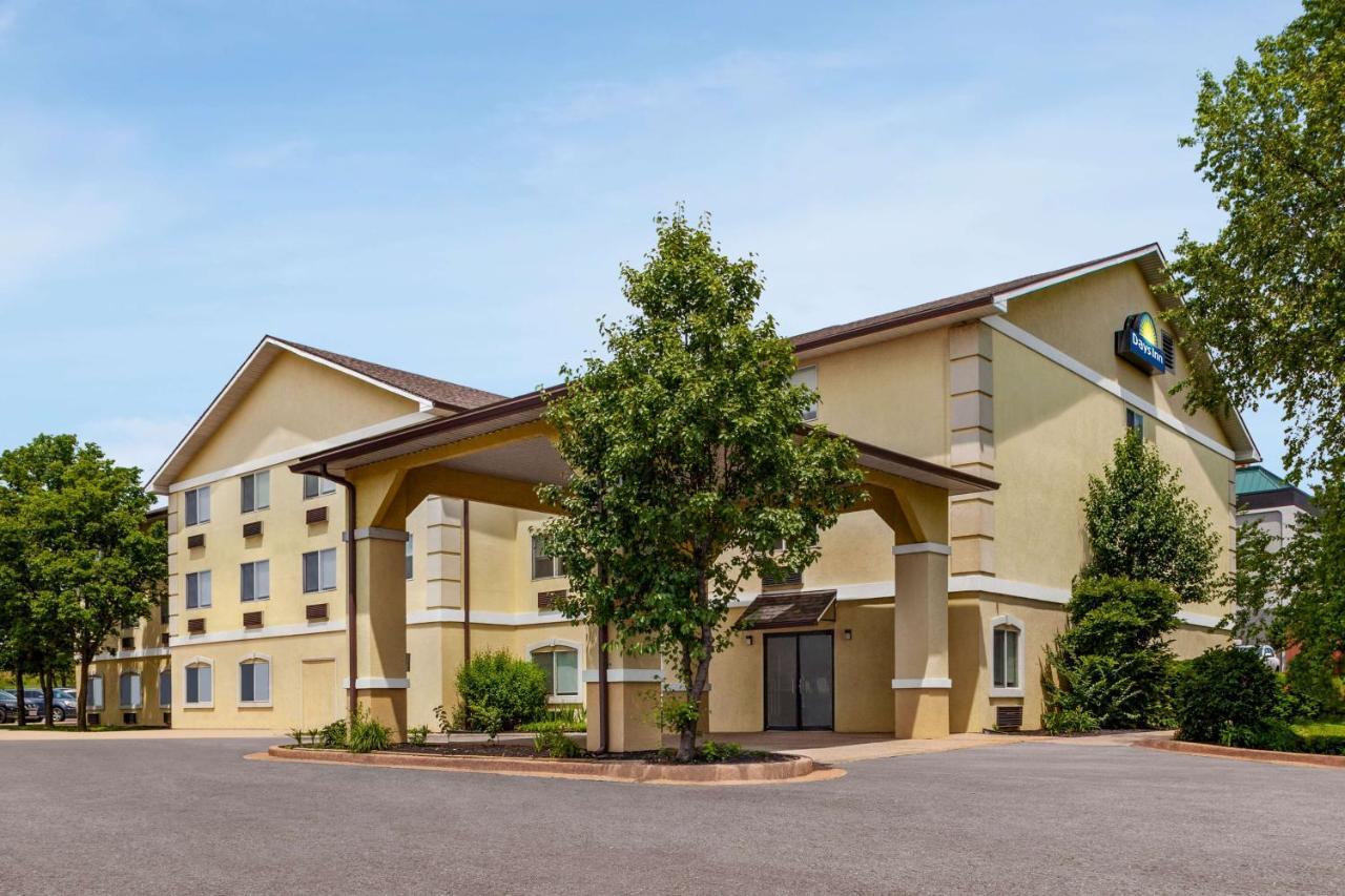 Days Inn By Wyndham Kansas City International Airport Zewnętrze zdjęcie