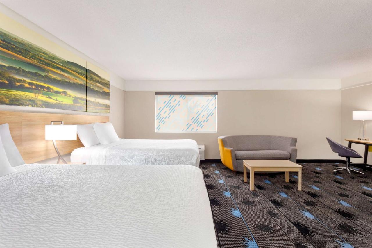 Days Inn By Wyndham Kansas City International Airport Zewnętrze zdjęcie