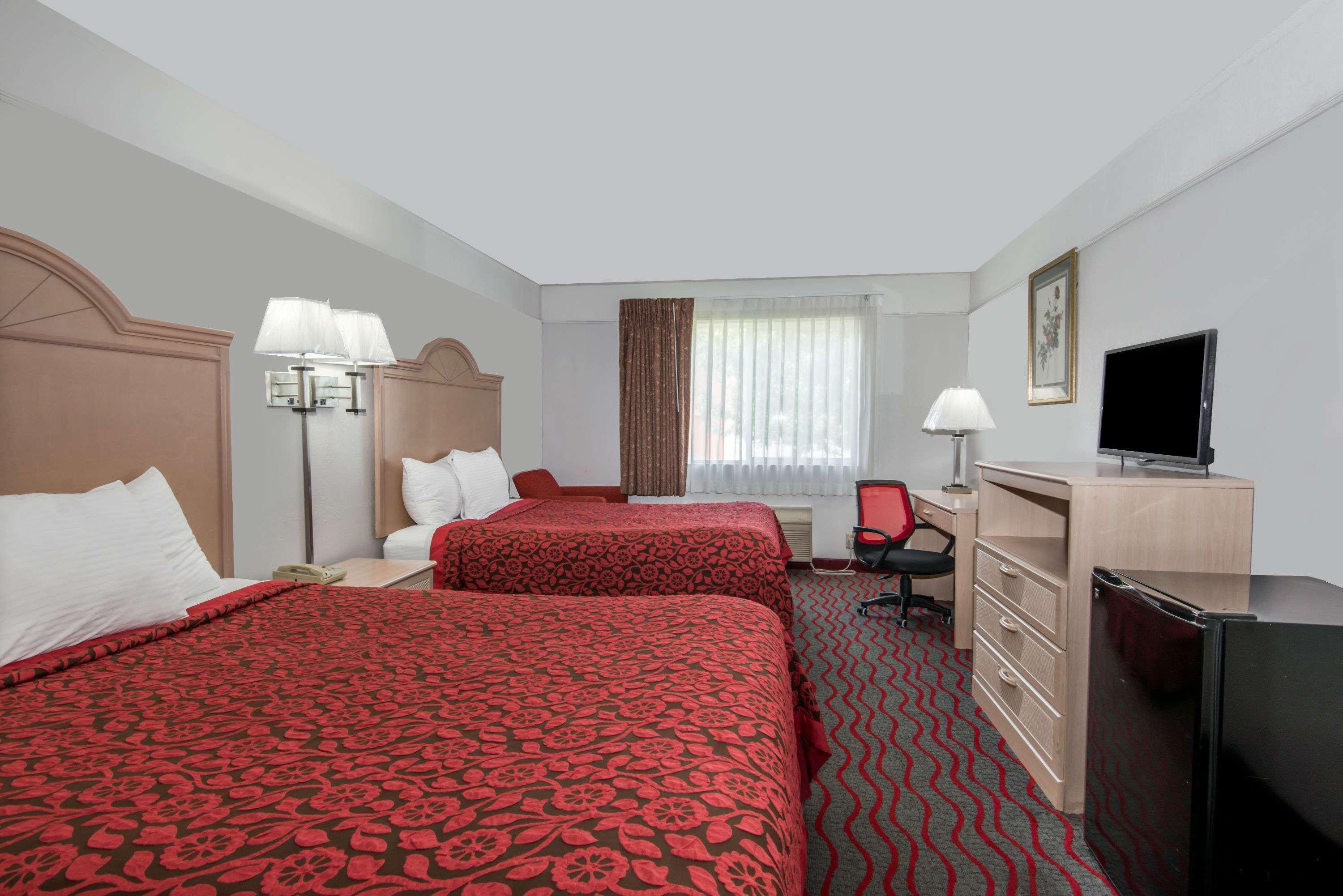 Days Inn By Wyndham Kansas City International Airport Zewnętrze zdjęcie