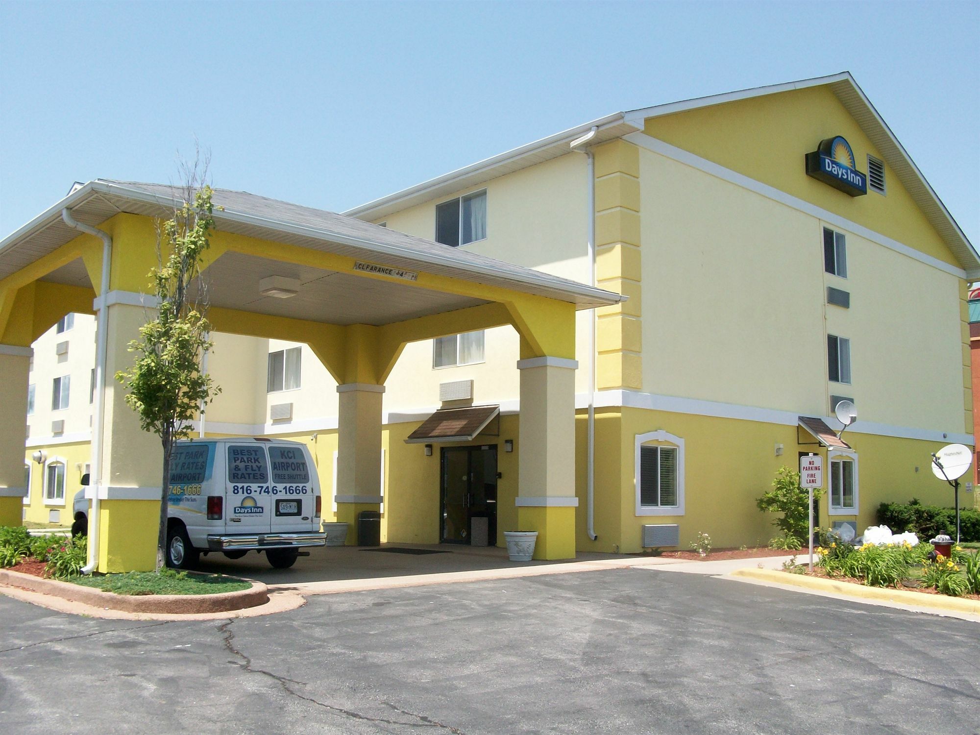 Days Inn By Wyndham Kansas City International Airport Zewnętrze zdjęcie